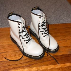 Size 6 White Dr.Martens